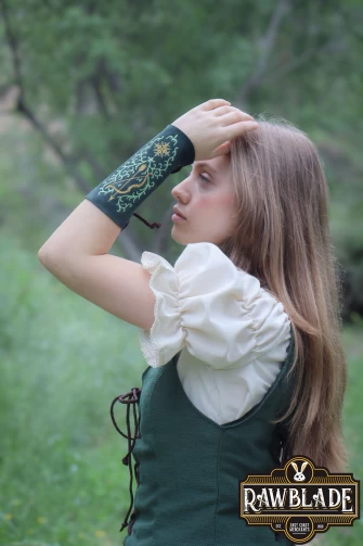 Oaktrail Bracers