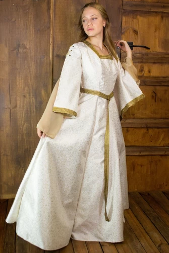 Aquitania Noble Dress - White